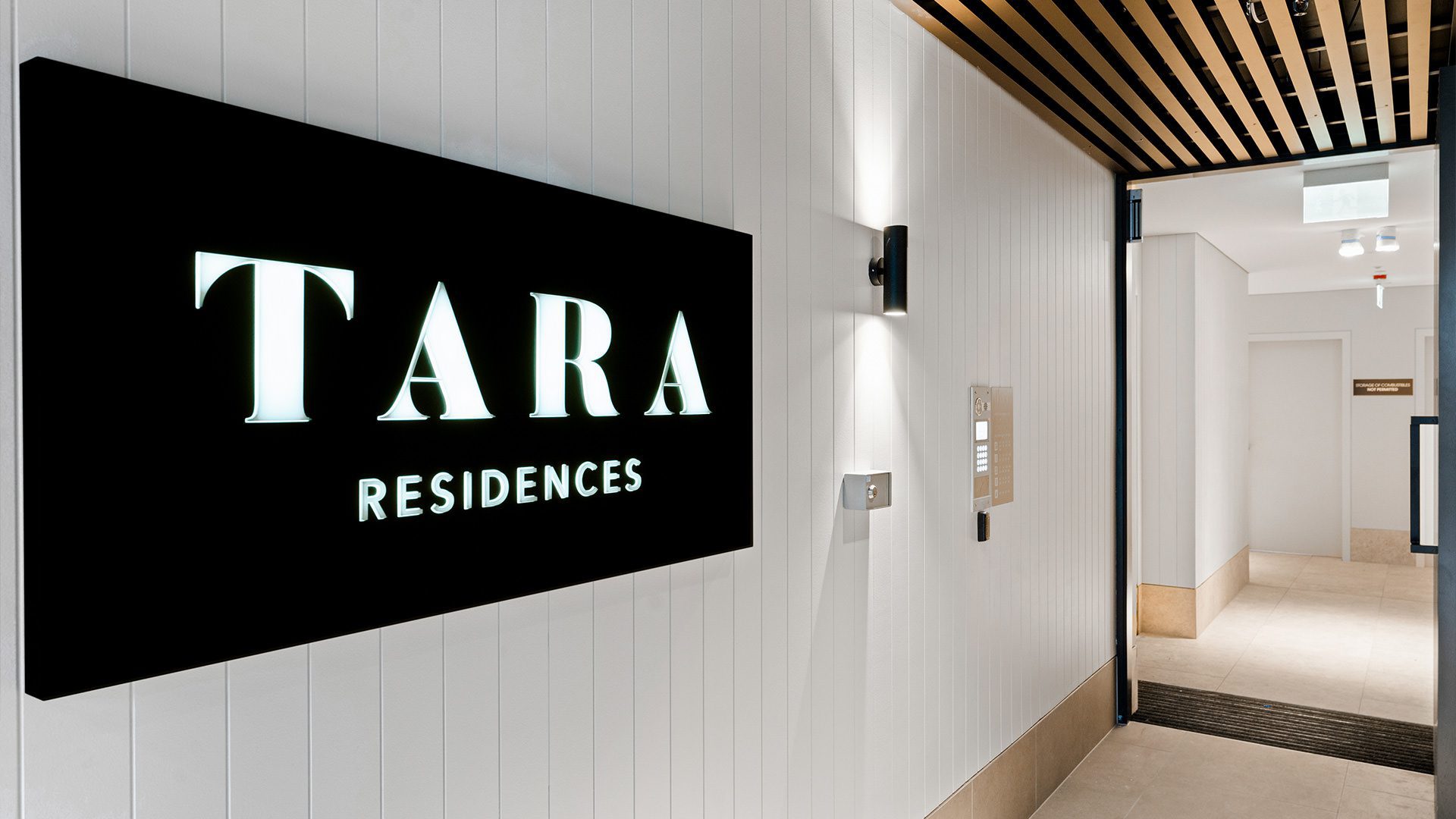 tara-lane-cove-by-hyecorp-completed-foyer-01